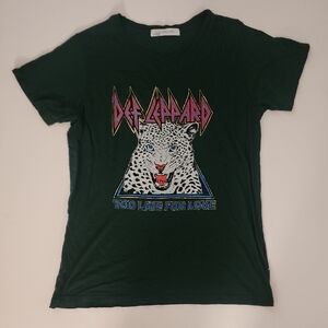 Dreamers Green Graphic Tee - Short Sleeve